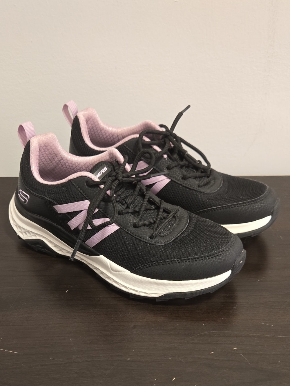 Skechers Black Sneakers with Light Pink Accents